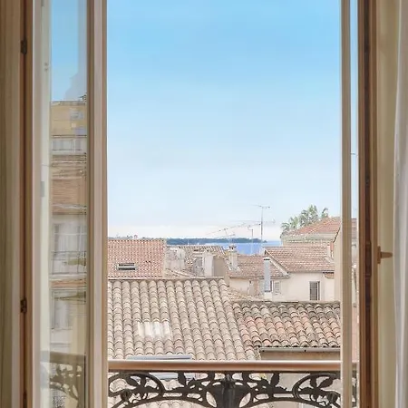Brand New 2 Bedroom Forville - Wi Fi *
