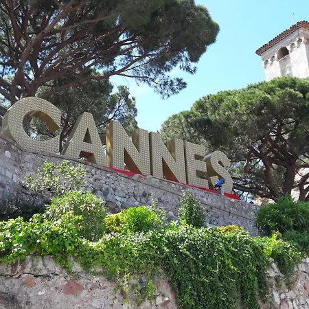 Brand New 2 Bedroom Forville - Wi Fi Cannes